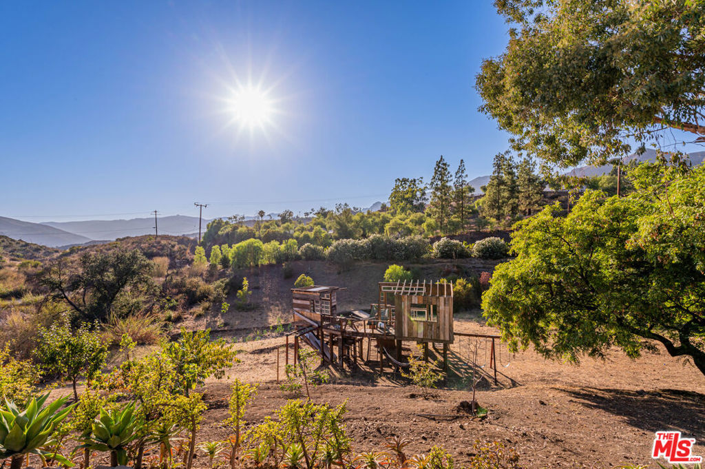 34136 Mulholland Highway Property Photo 40