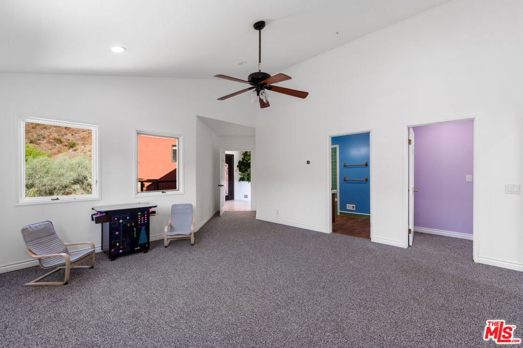34136 Mulholland Highway Property Photo 46