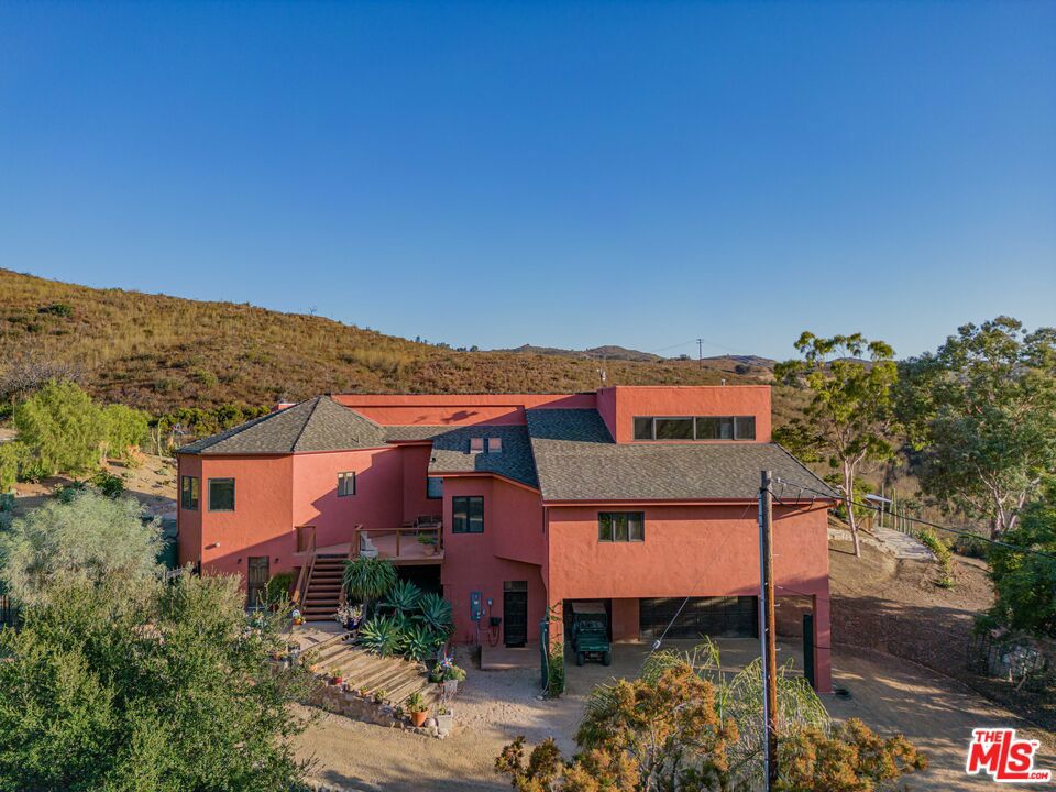 34136 Mulholland Highway Property Photo 54