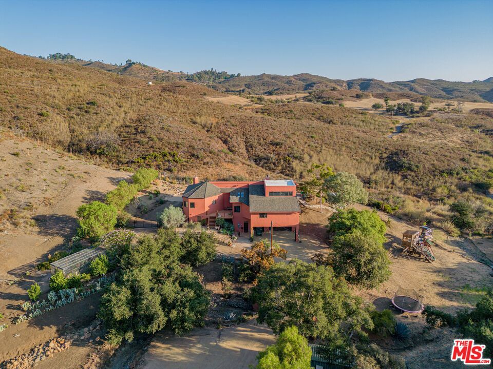 34136 Mulholland Highway Property Photo 63