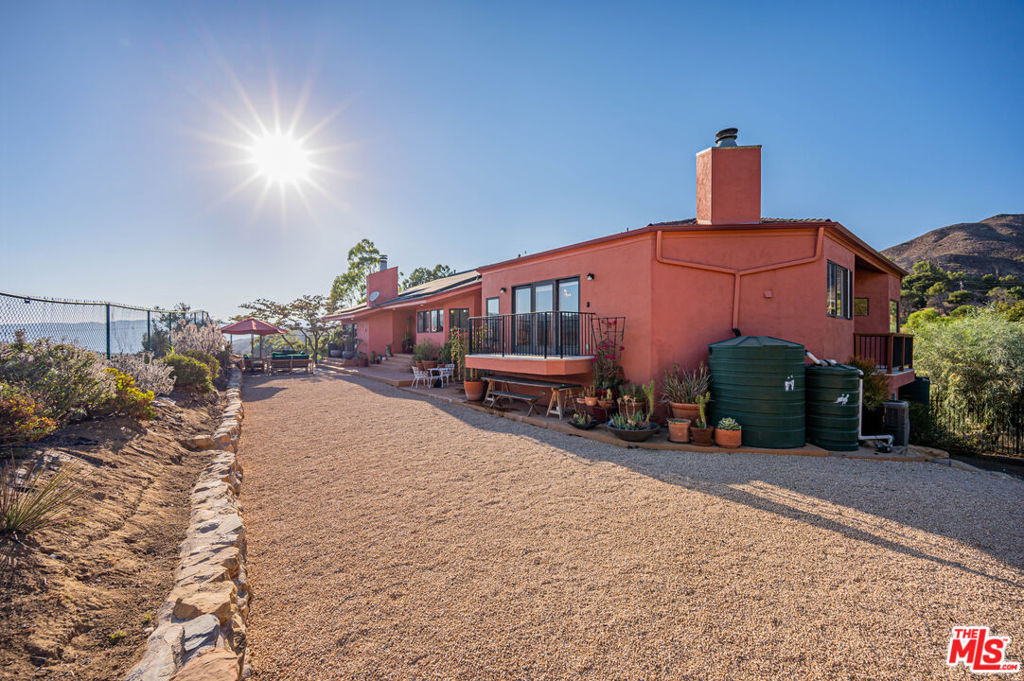 34136 Mulholland Highway Property Photo 66