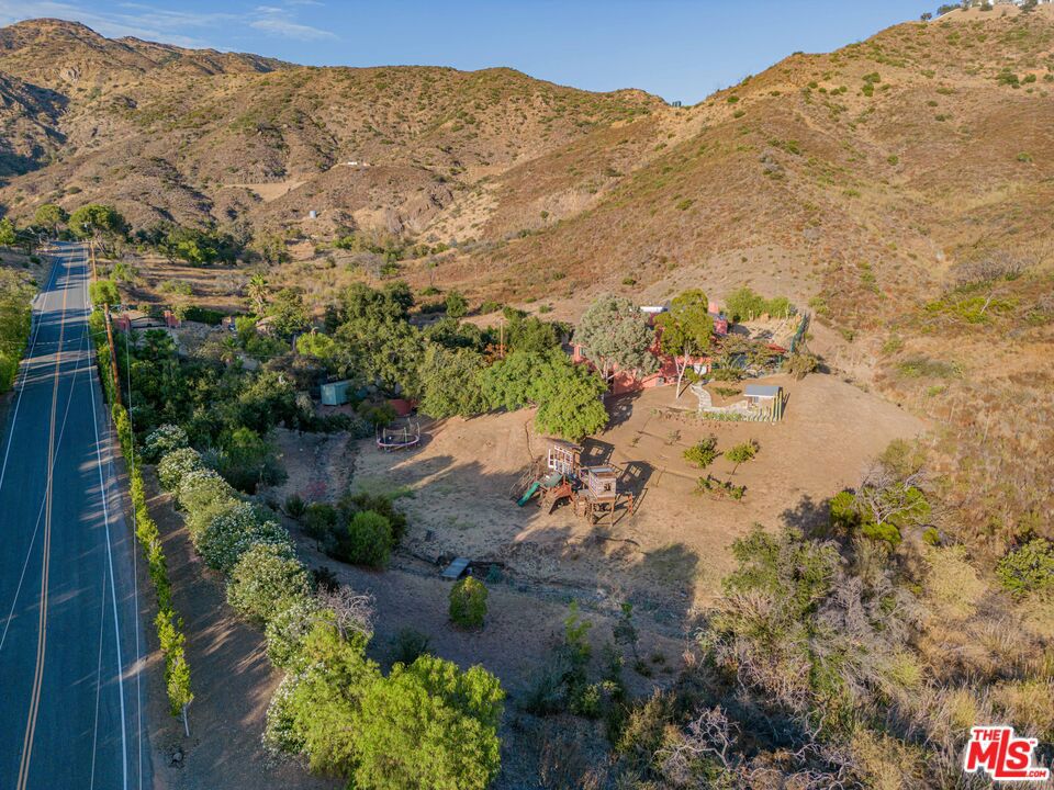 34136 Mulholland Highway Property Photo 71