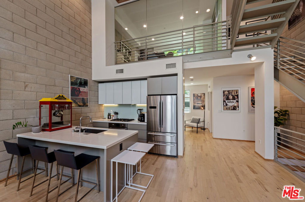3450 Cahuenga Boulevard 410 Property Photo 2