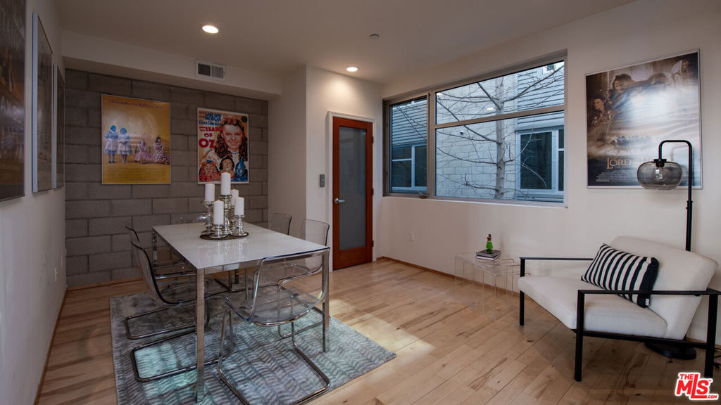 3450 Cahuenga Boulevard 410 Property Photo 8