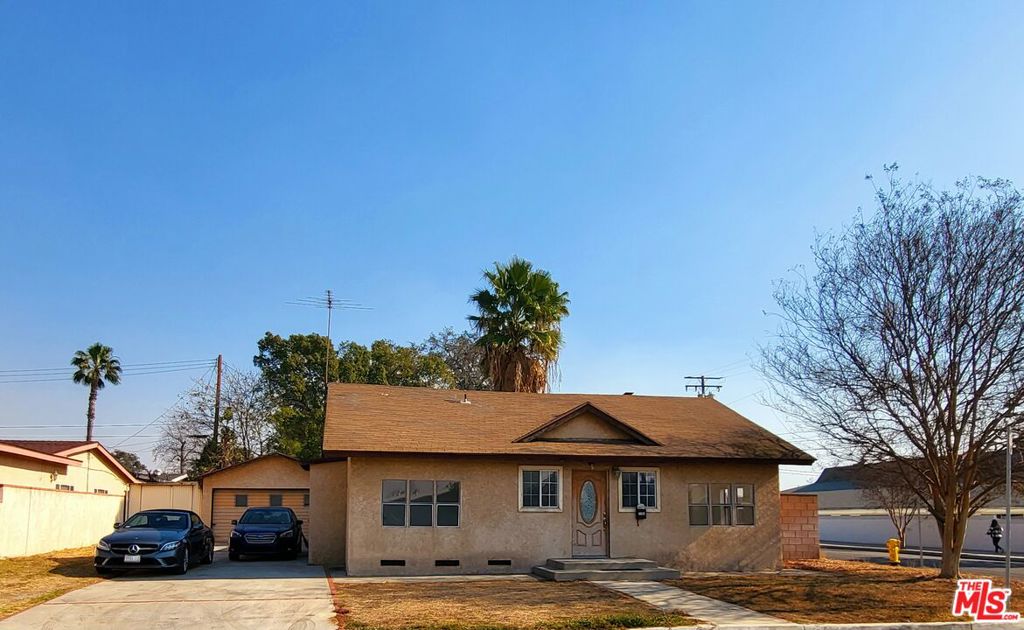 1760 S Vecino Avenue Property Photo 1