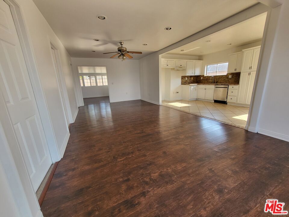 1760 S Vecino Avenue Property Photo 3