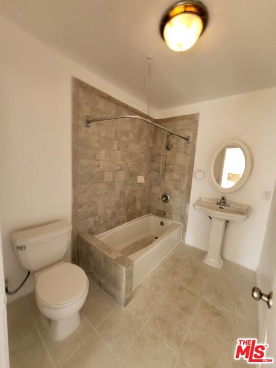 1760 S Vecino Avenue Property Photo 10