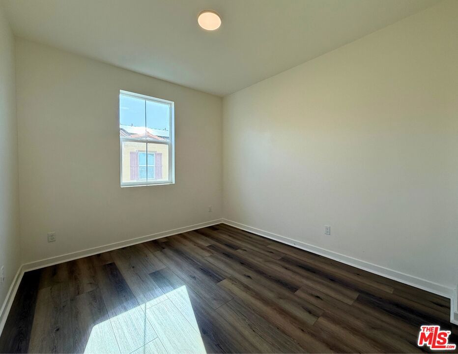 1826 W Merced Avenue Property Photo 9