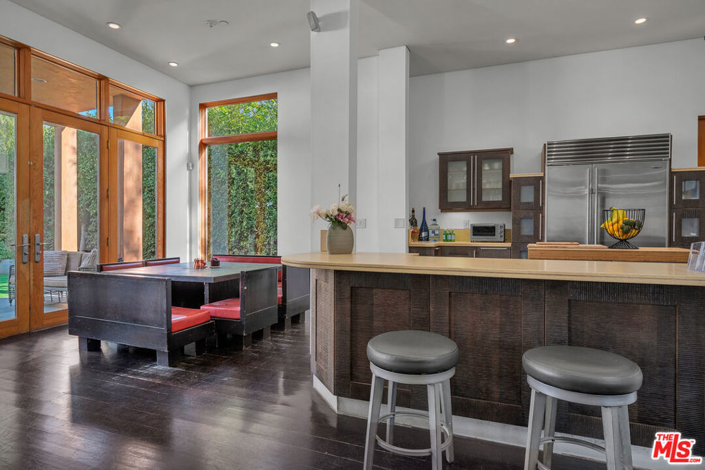 1055 26th Street Property Photo 16