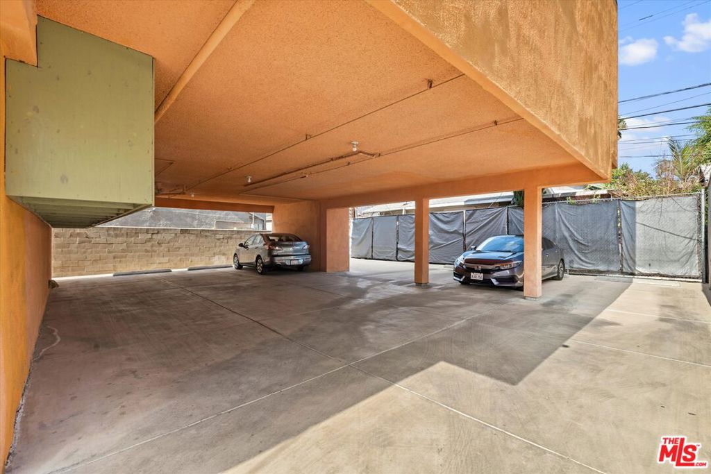 5527 Barton Avenue Property Photo 2