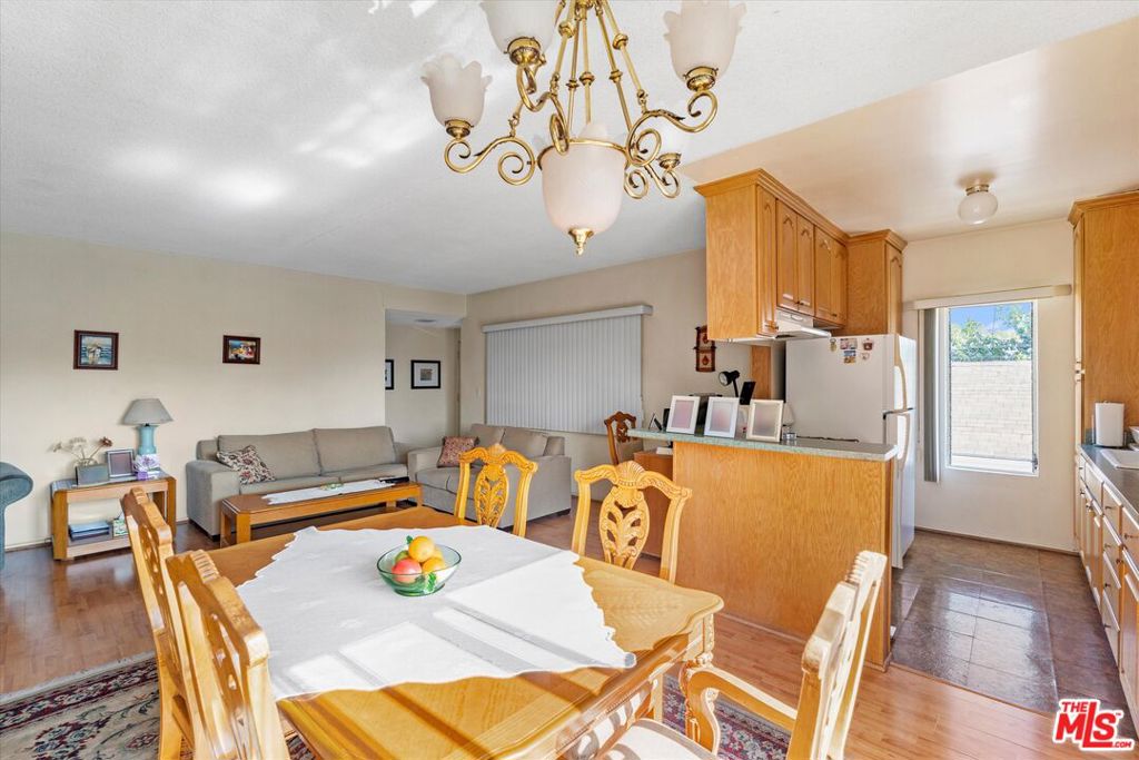 5527 Barton Avenue Property Photo 8