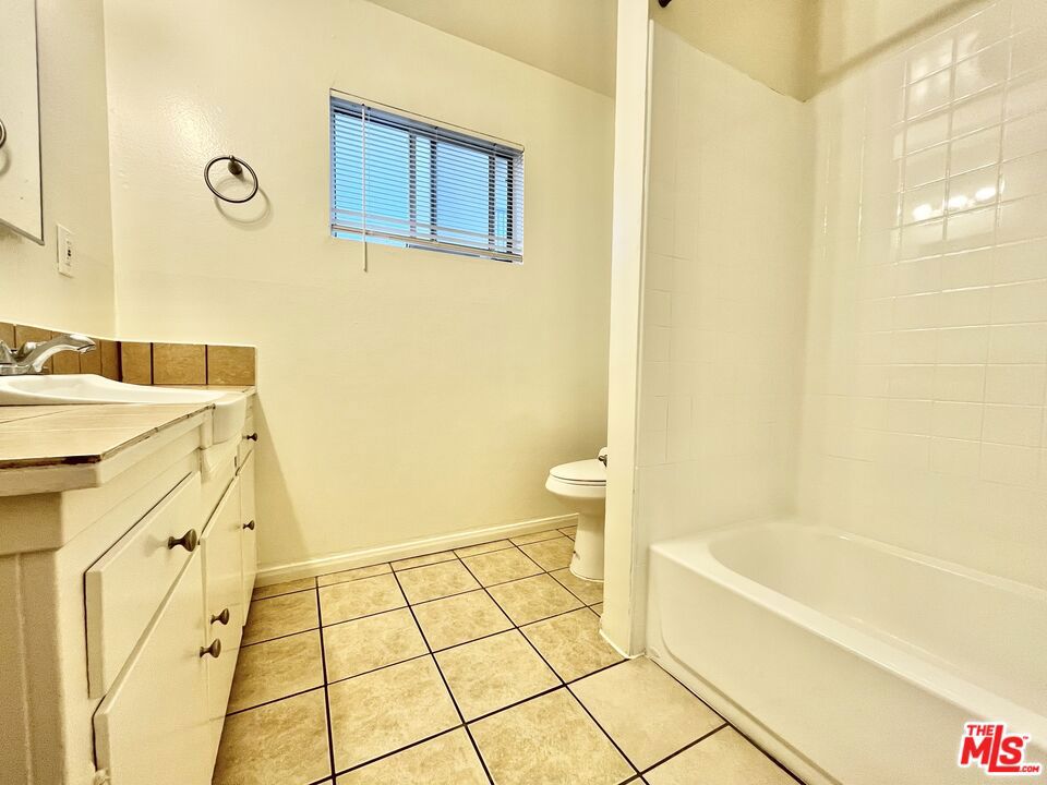 4100 Arch Dr Property Photo 8