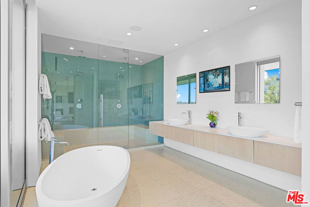 9200 Cotharin Road Property Photo 24