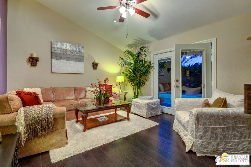1341 E Padua Way Property Photo 4