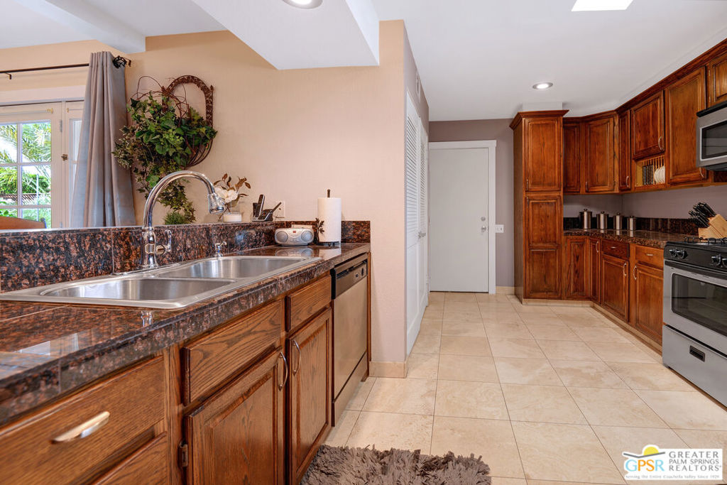 1341 E Padua Way Property Photo 13