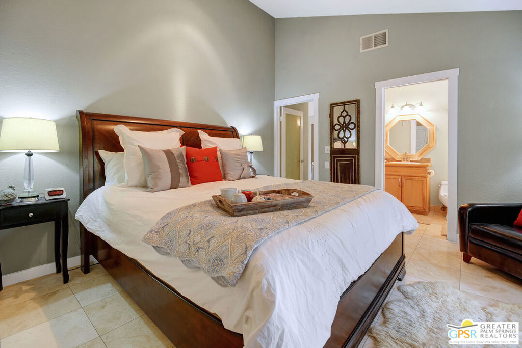1341 E Padua Way Property Photo 18