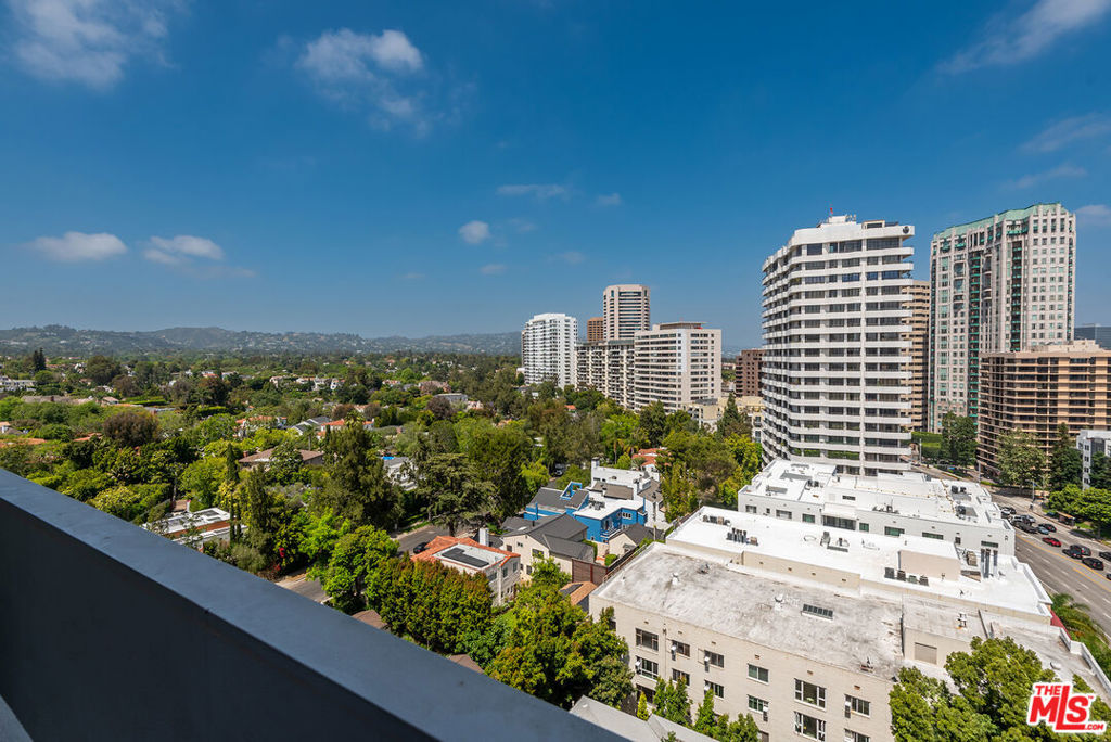 10701 Wilshire Boulevard 1202 Property Photo 6