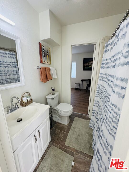 644 W 81st Street 644 Property Photo 7