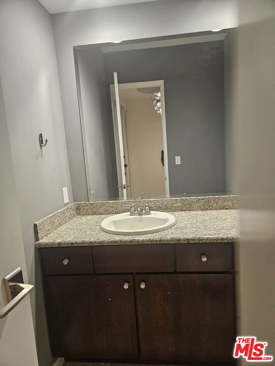 8871 Burton Way 305 Property Photo 18