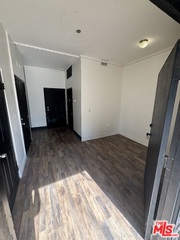 10626 Magnolia Boulevard 2 Property Photo 6