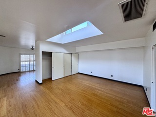 10626 Magnolia Boulevard 2 Property Photo 27