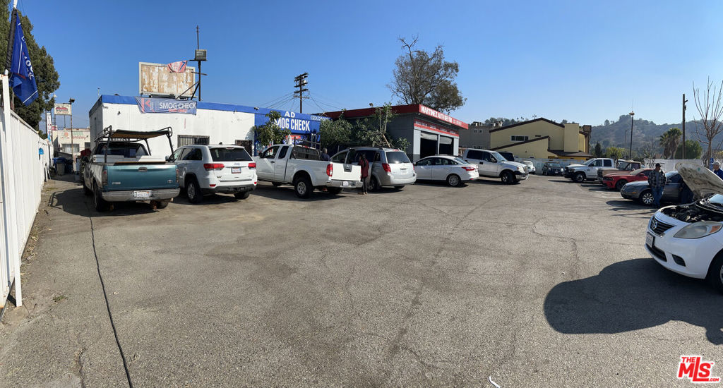 3900 N Figueroa Street Property Photo 2