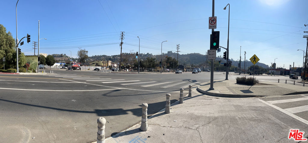 3900 N Figueroa Street Property Photo 8