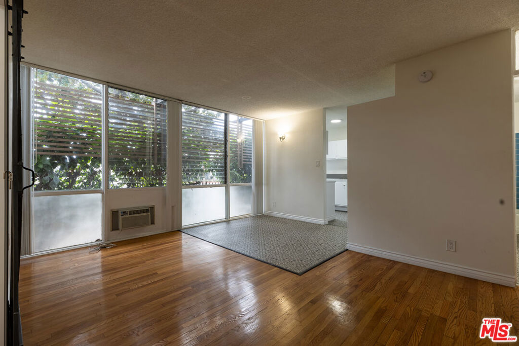 11133 ROSE Avenue 15 Property Photo 1