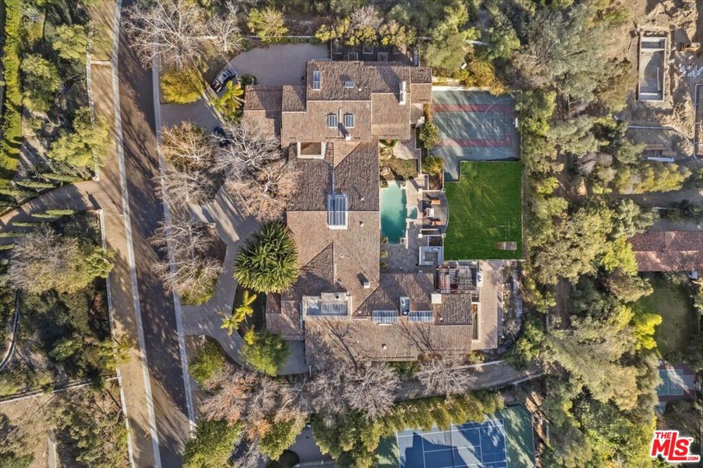 25120 Jim Bridger Road Property Photo 3