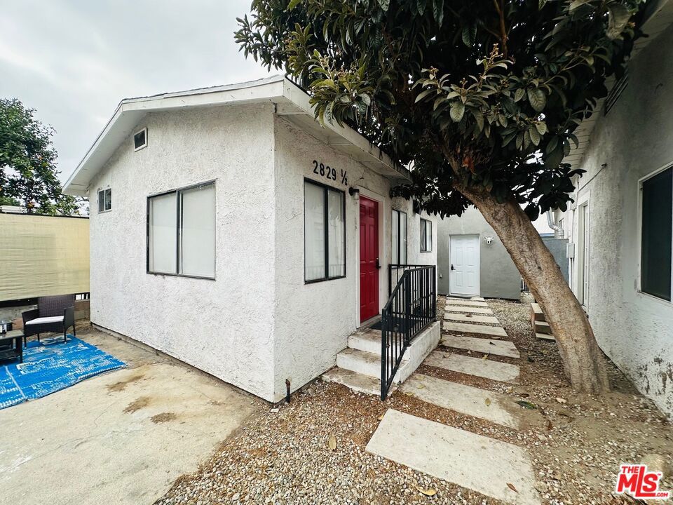2827 Huron Street Property Photo 10