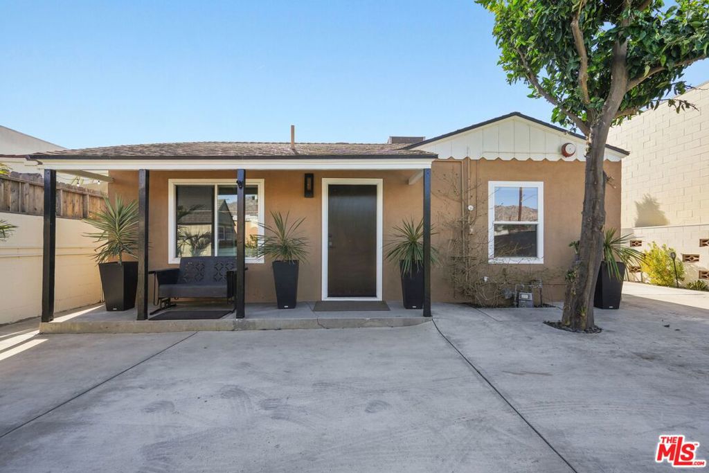 421 N Moss Street Property Photo 43