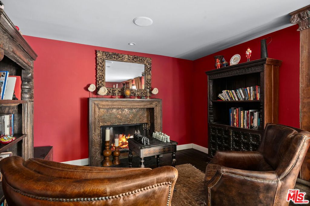 1618 Stradella Road Property Photo 14