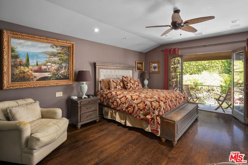 1618 Stradella Road Property Photo 26