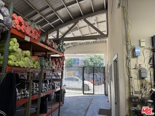 733 Ceres Avenue Property Photo 3