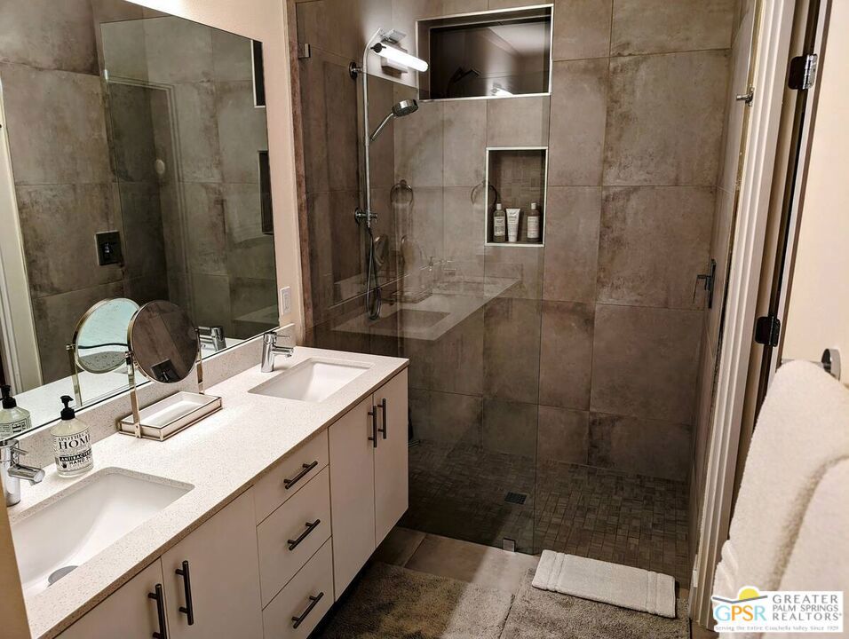 179 The Riv Property Photo 9