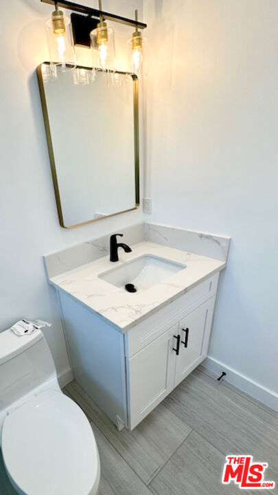1339 S Hudson Avenue Property Photo 9