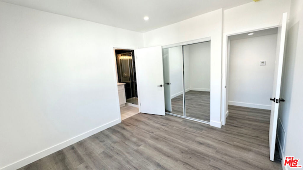 1339 S Hudson Avenue Property Photo 15