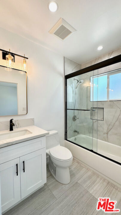 1339 S Hudson Avenue Property Photo 18