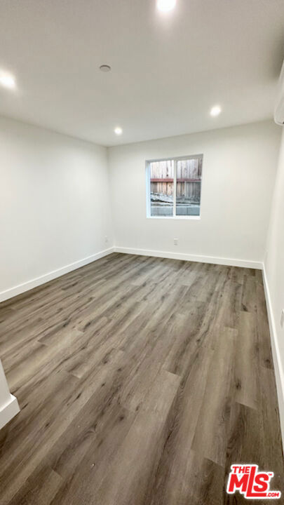 1339 S Hudson Avenue Property Photo 31