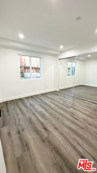 1339 S Hudson Avenue Property Photo 32