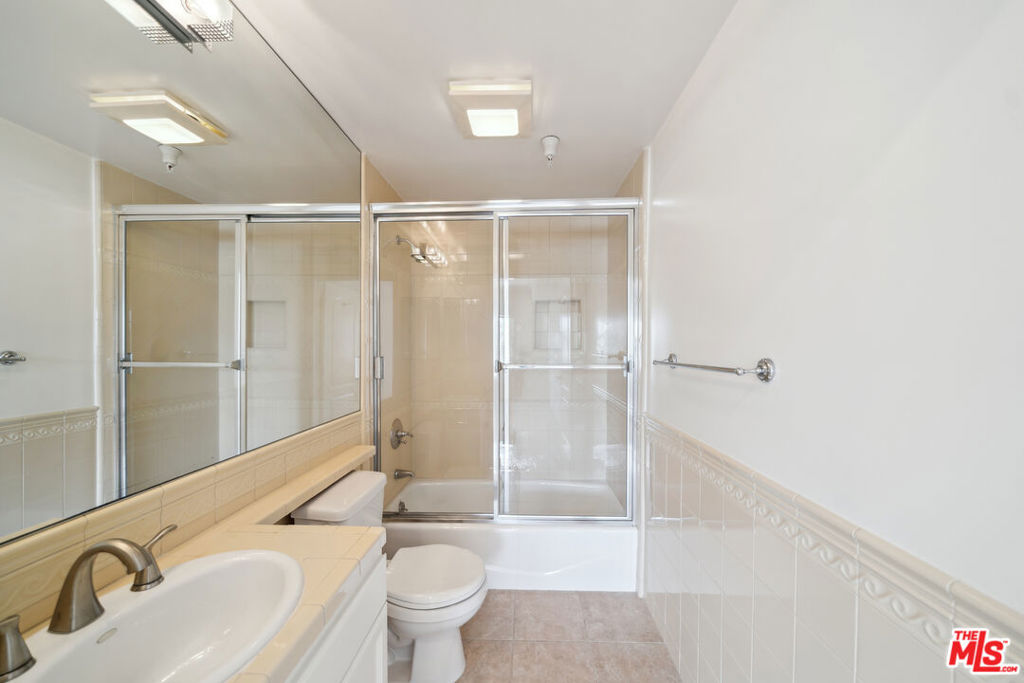 3328 S. Oakhurst Ave. 205 Property Photo 11