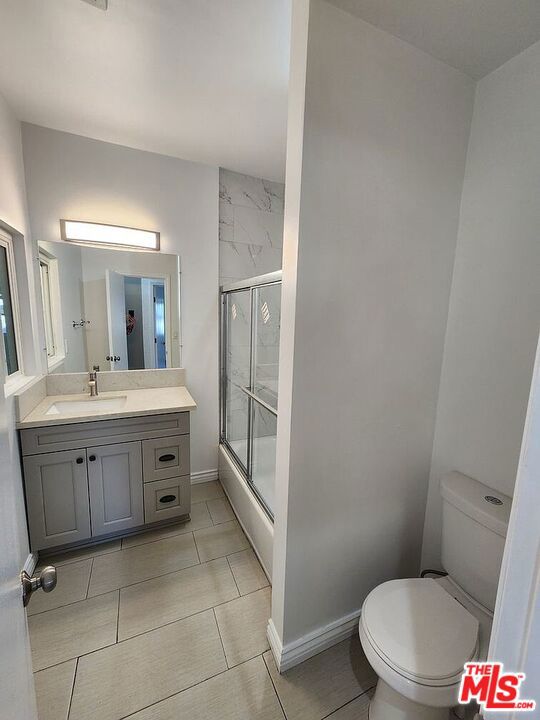 310 W 8th Street Property Photo 20