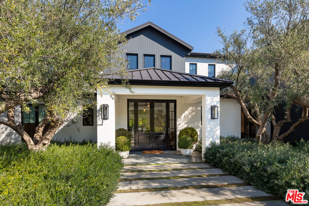 25210 Jim Bridger Road Property Photo 1