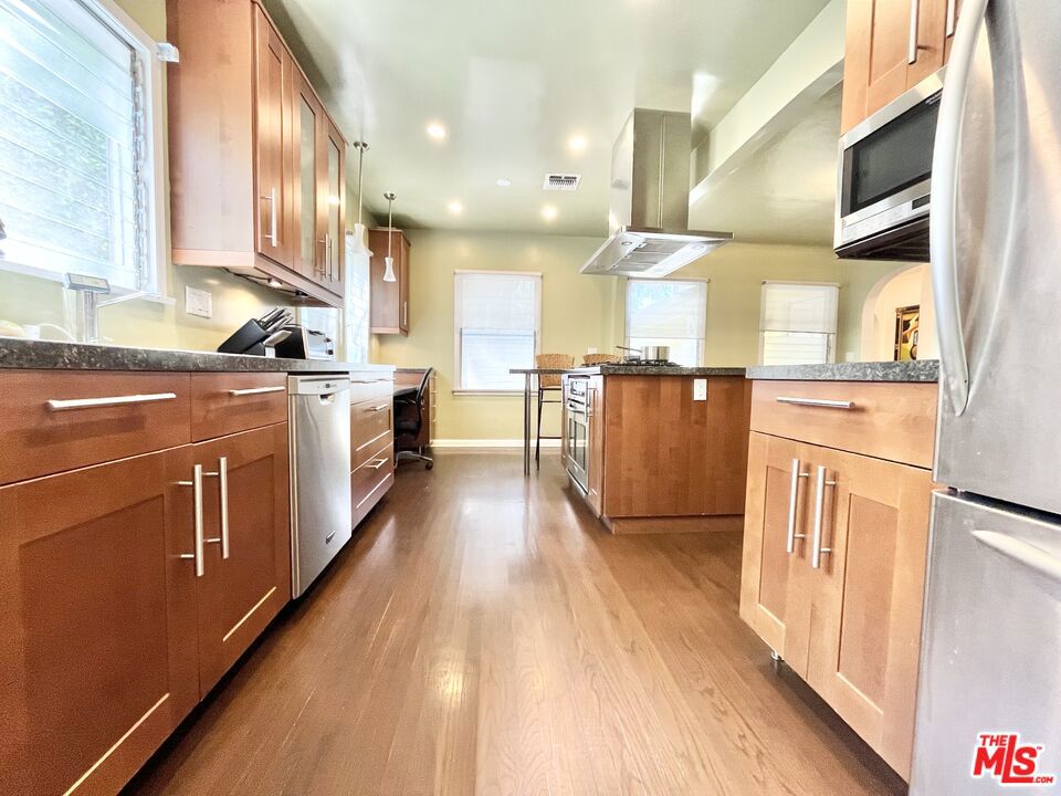 630 North Gardner St Property Photo 8