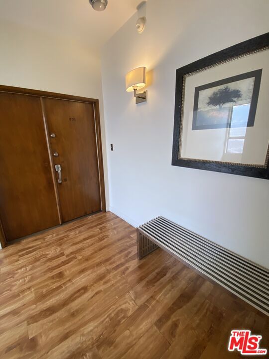 125 S Elm Drive 201 Property Photo 2