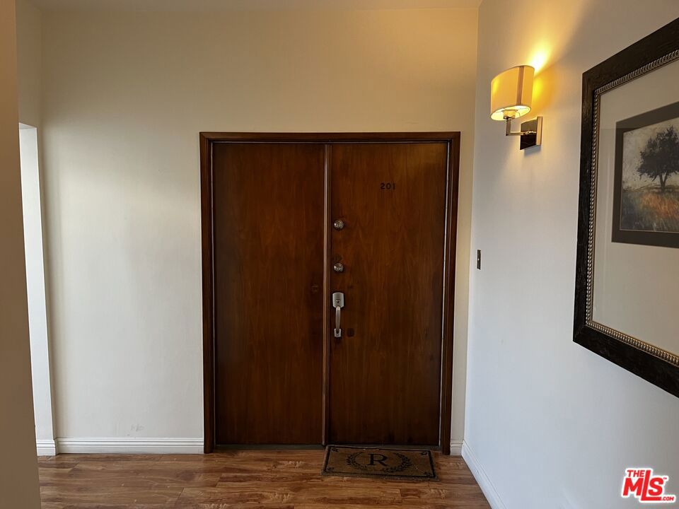 125 S Elm Drive 201 Property Photo 27