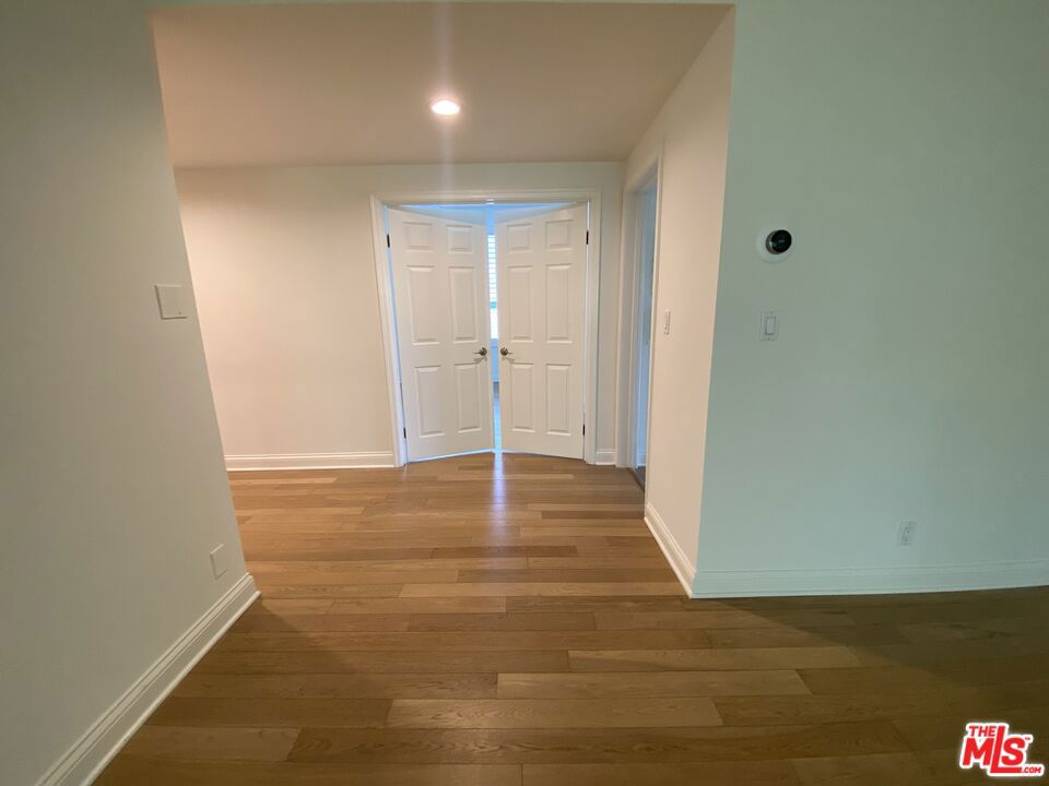 125 S Elm Drive 201 Property Photo 37