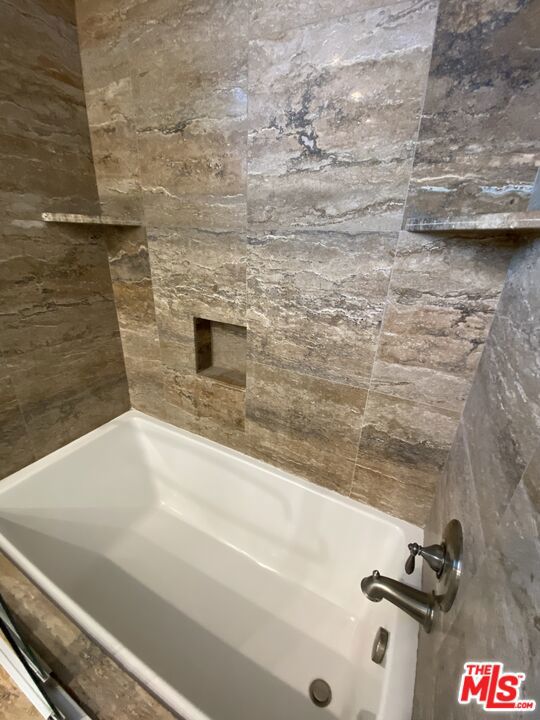 125 S Elm Drive 201 Property Photo 46