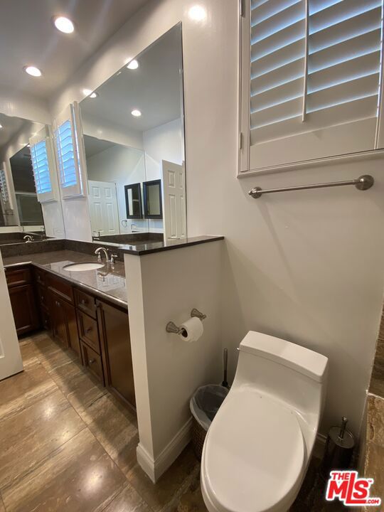 125 S Elm Drive 201 Property Photo 47