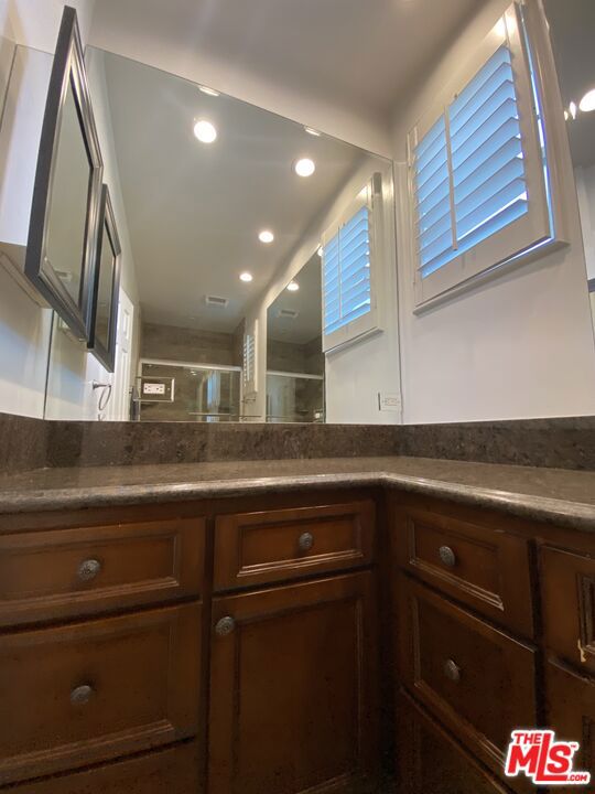 125 S Elm Drive 201 Property Photo 48